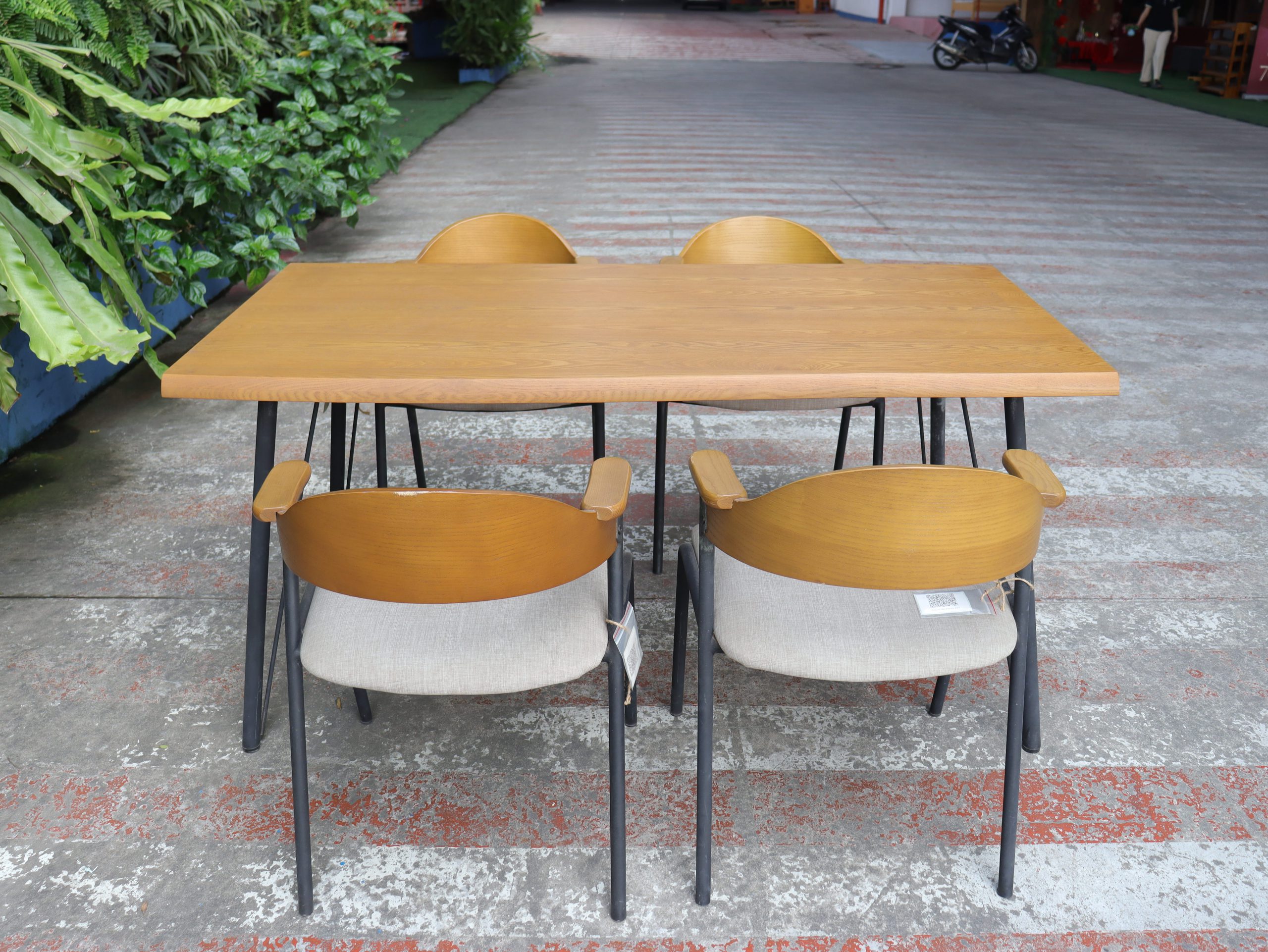 Bộ bàn ăn 4 ghế Ridel - Gỗ tần bì màu tự nhiên - Hình ảnh 2