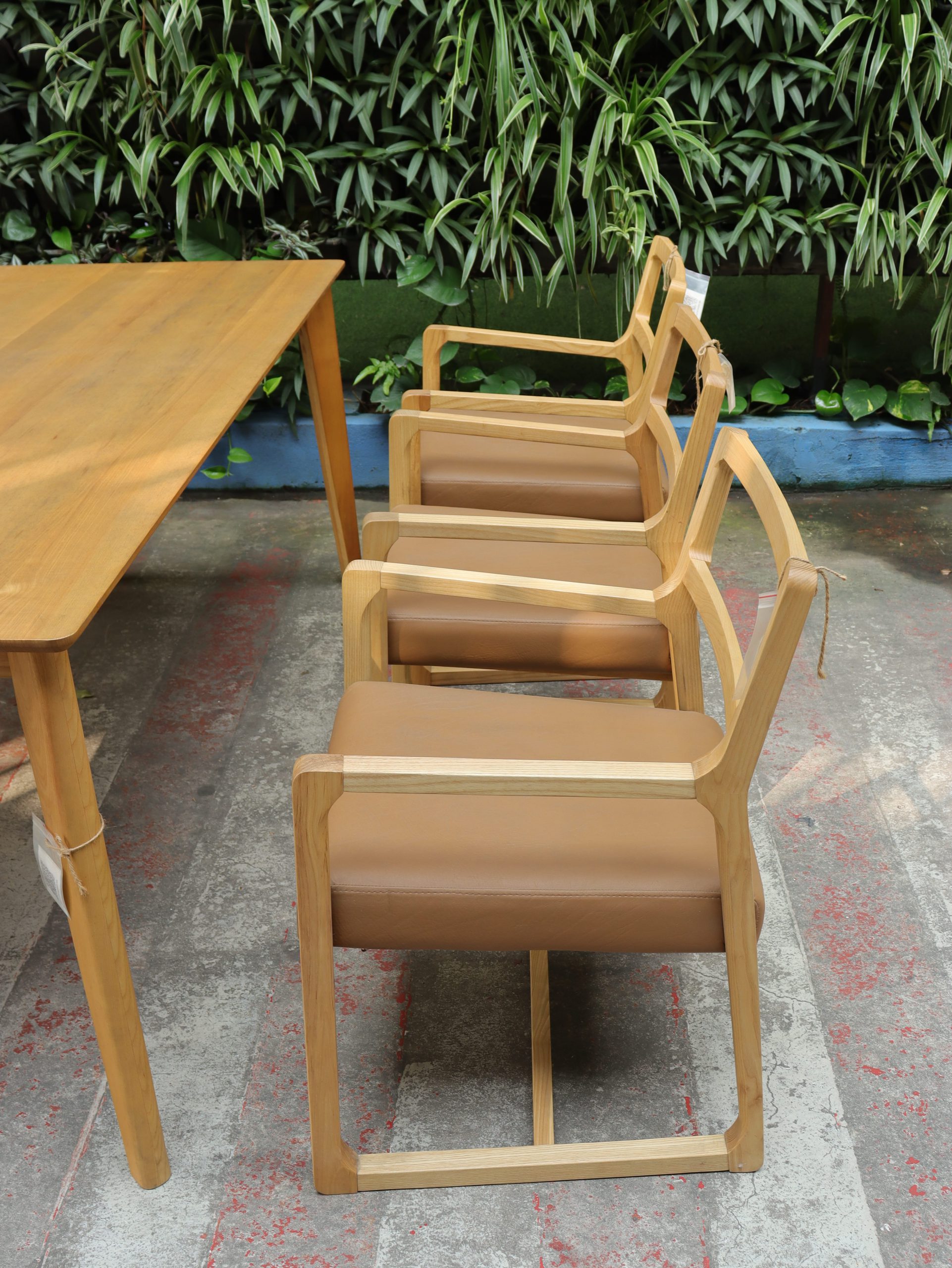 Bộ bàn 4 ghế KANDA - gỗ tần bì màu tự nhiên - Hình ảnh 7